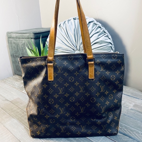 Louis Vuitton Handbags - 100% Authentic Louis Vuitton Cabas Mezzo